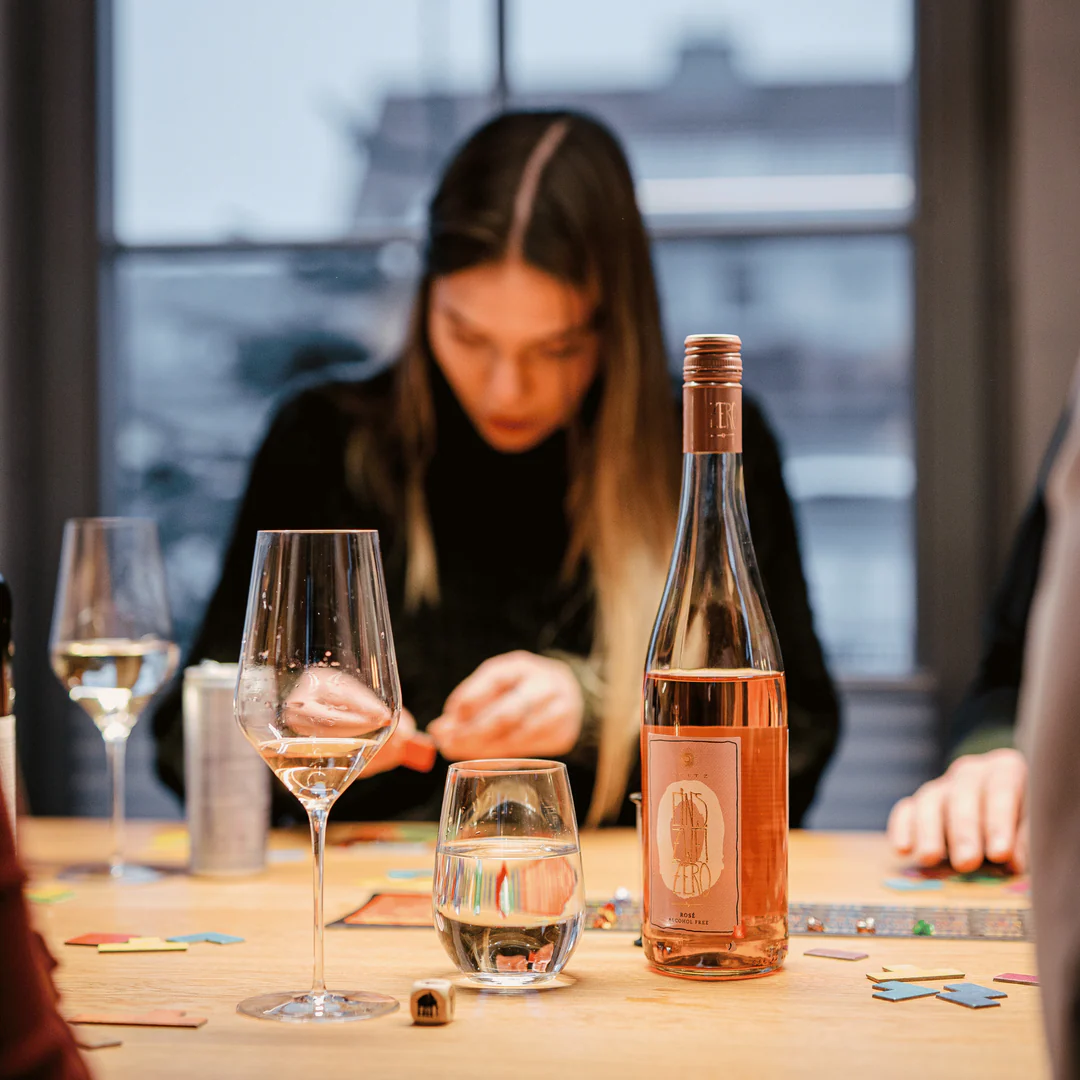 EINS-ZWEI-ZERORosealkoholfrei0_75L_2_9a15c24d-660f-4584-899c-91961f027b34 EINS-ZWEI-ZERORosealkoholfrei0_75L_2_9a15c24d-660f-4584-899c-91961f027b34